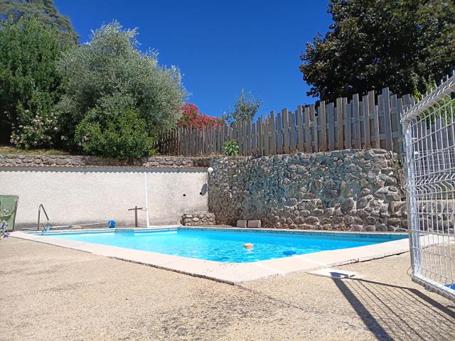Maison vente à Privas, Saint-fortunat-sur-eyrieux