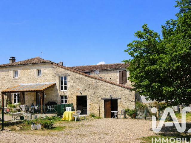Maison vente à Confolens, Saint-fraigne