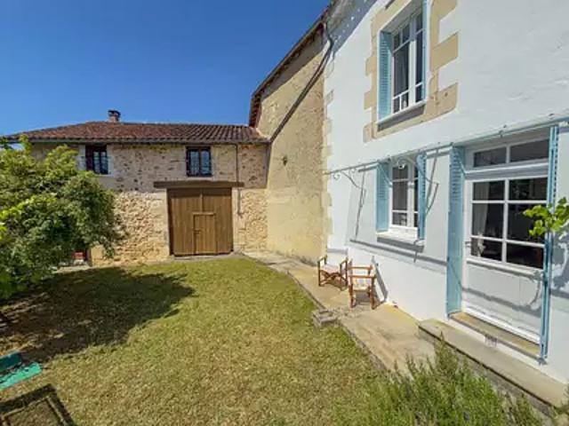 Maison vente à Nontron, Saint-front-la-rivière