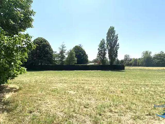 Terrain vente à Nontron, Saint-front-la-rivière