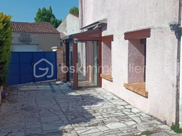 Maison vente à Saint-froult