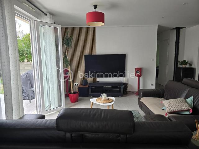 Maison vente à Les Lucs, Saint-Gelais