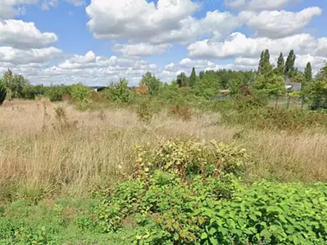 Terrain vente à Châtellerault, Saint-genest-d'ambière