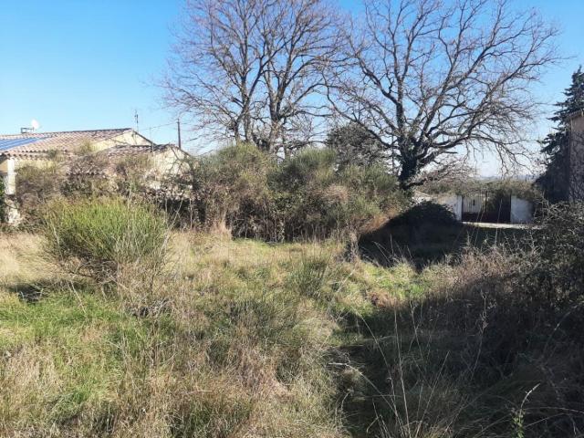 Terrain vente à Saint-Geniès-de-Malgoirès, Gard