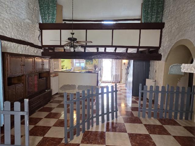 Maison vente à Saint-Genis-de-Saintonge, Charente-Maritime