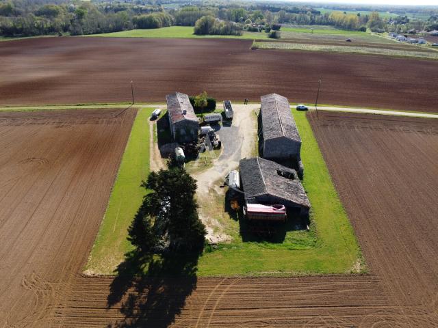 Maison vente à Jonzac, Saint-genis-de-saintonge