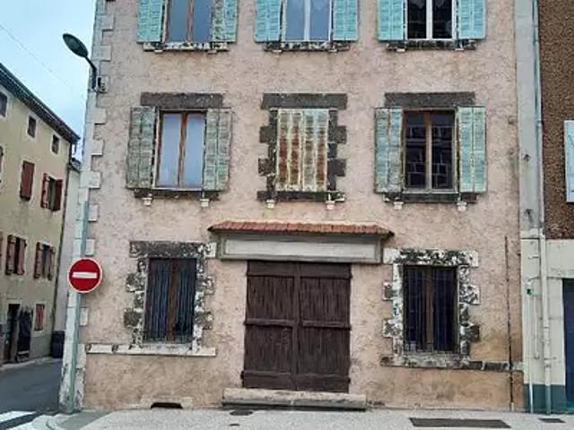 Immeuble vente à Saint-georges-d'aurac