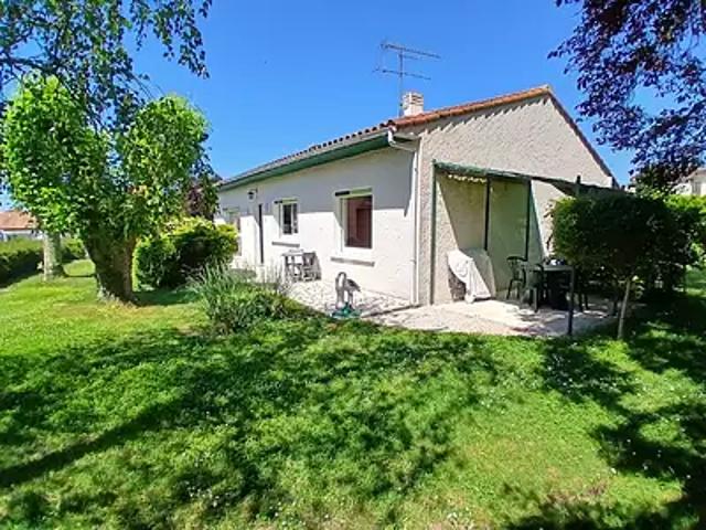 Maison vente à Saintes, Saint-georges-des-coteaux