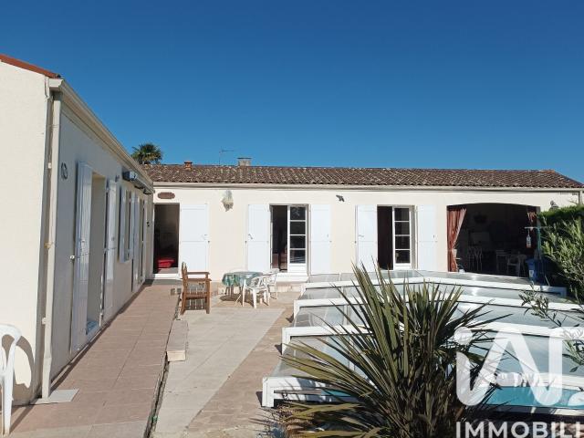 Maison vente à Saintes, Saint-georges-des-coteaux