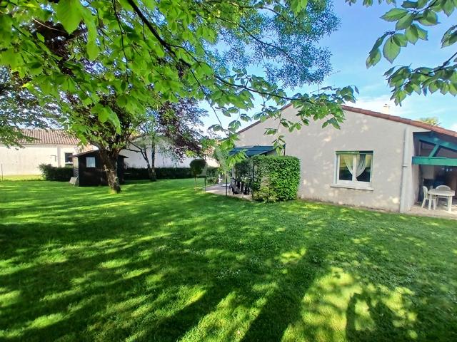 Maison vente à Saintes, Saint-georges-des-coteaux