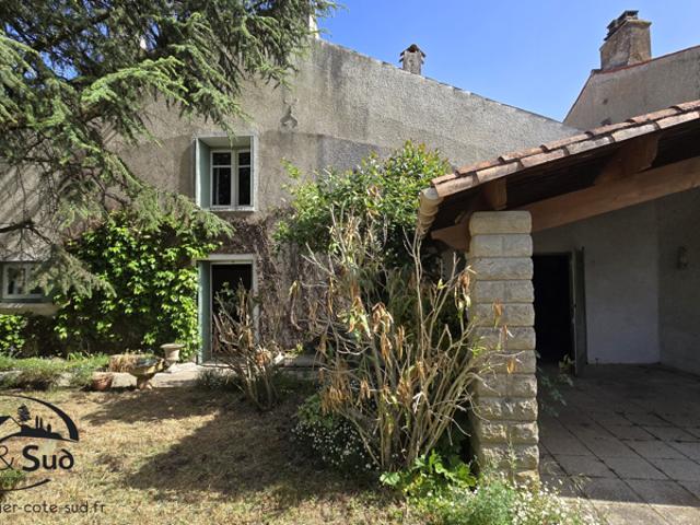 Maison vente à Rochefort, Saint-georges-du-bois