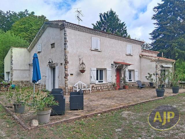 Maison vente à Lesparre-Médoc, Saint-germain-d'esteuil