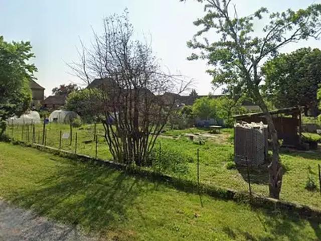 Terrain vente à Louhans-Châteaurenaud, Saint-germain-du-bois