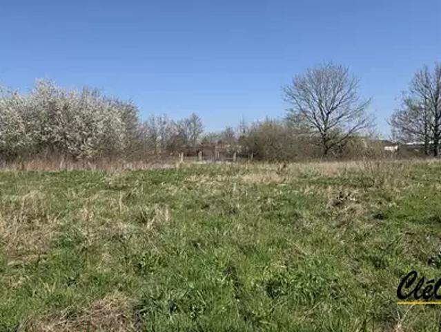 Terrain vente à Louhans-Châteaurenaud, Saint-germain-du-bois