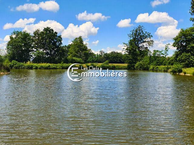 Terrain vente à Louhans-Châteaurenaud, Louhans