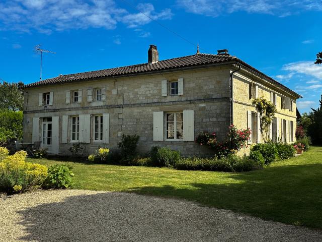 Château vente à Jonzac, Saint-germain-du-seudre