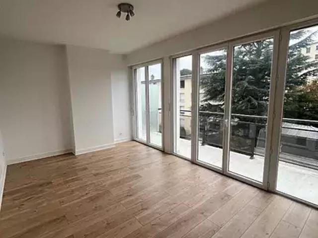 Appartement location à Saint-Germain-en-Laye, Saint-germain-en-laye