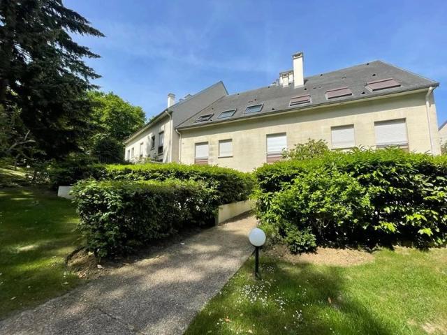Appartement location à Saint-Germain-en-Laye, Saint-germain-en-laye