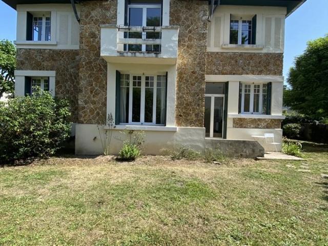 Maison vente à Saint-Germain-en-Laye, Le Mesnil-le-roi