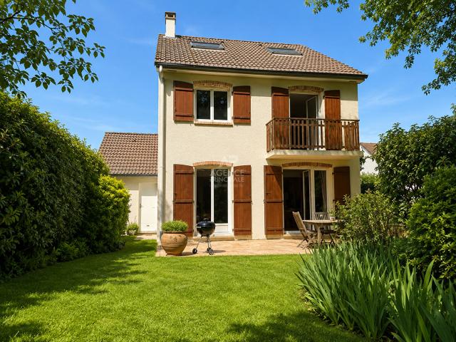 Maison vente à Saint-Germain-en-Laye, Saint-germain-en-laye