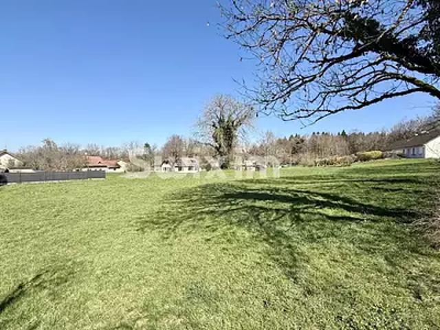 Terrain vente à Lons-le-Saunier, Saint-germain-en-montagne