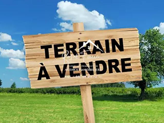 Terrain vente à Châtellerault, Saint-gervais-les-trois-clochers