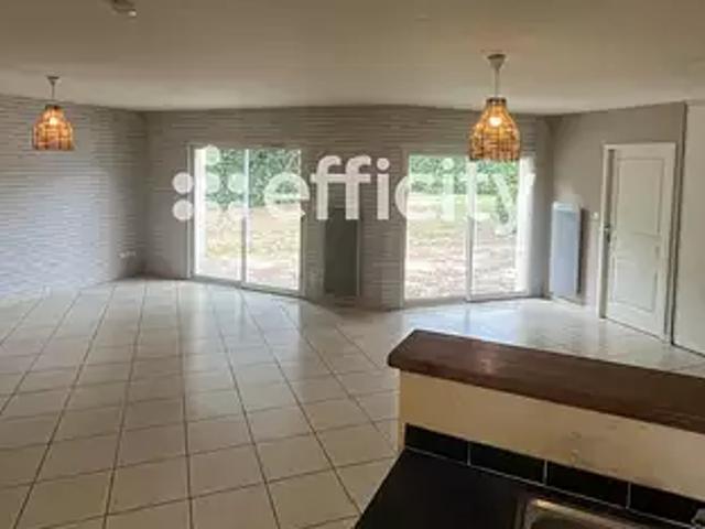 Maison vente à Saint-Groux, Charente