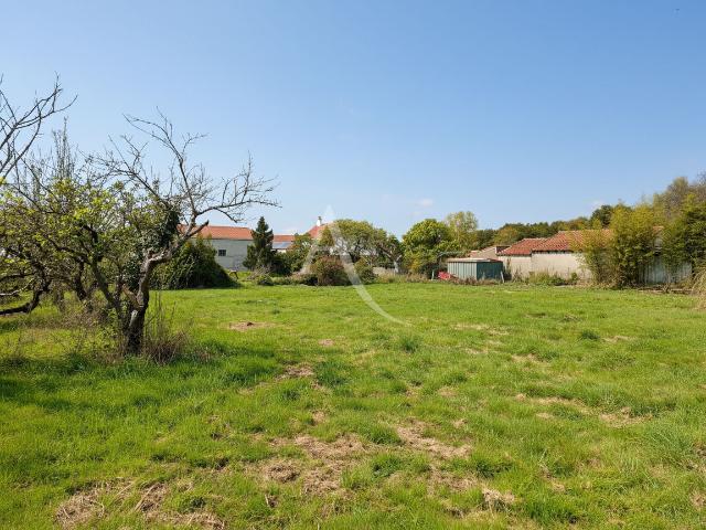 Terrain vente à Saint-Nazaire, Saint-hilaire-de-chaléons