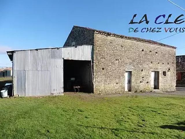 Maison vente à Villeneuve, Saint-Hilaire-des-Loges