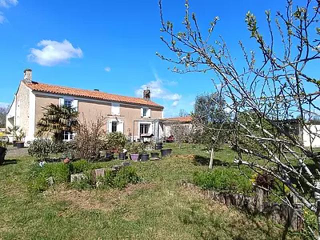 Maison vente à Fontenay-le-Comte, Saint-hilaire-des-loges
