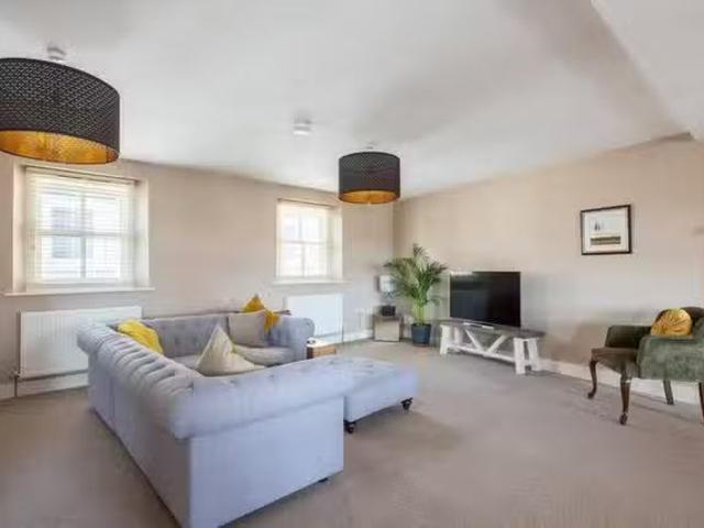 Apartment for rent in Narberth, Wales