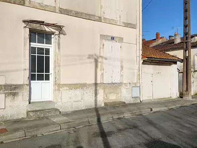 Maison vente à Saint-Jean-d'Angély, Saint-jean-d'angély
