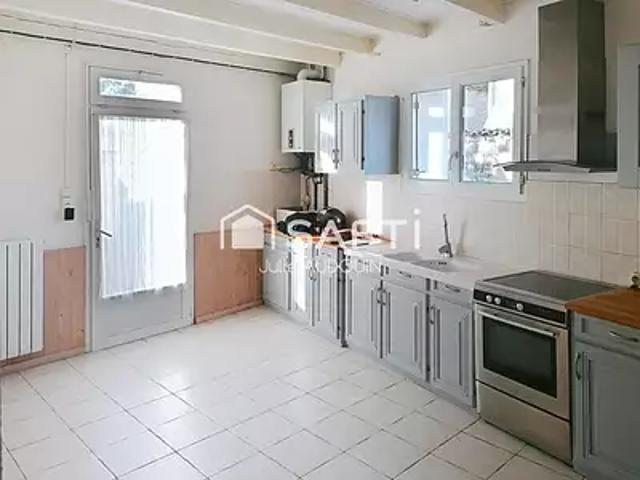 Maison vente à Saint-Jean-d'Angély, Saint-jean-d'angély