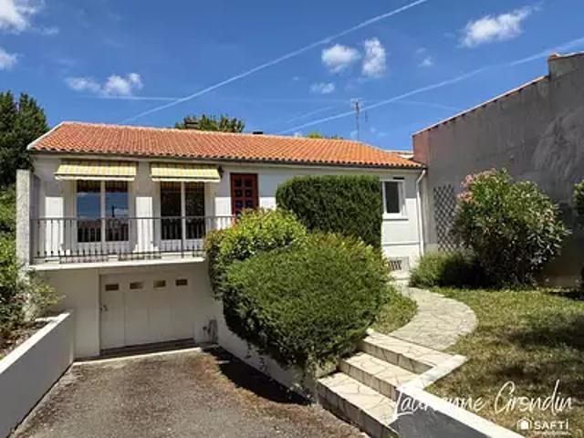 Maison vente à Saint-Jean-d'Angély, Saint-jean-d'angély