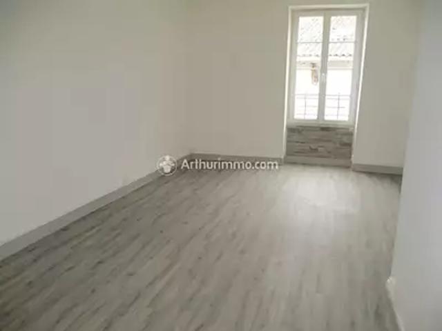 Appartement location à Saint-Jean-d'Angély, Saint-jean-d'angély