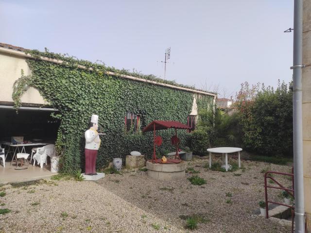 Maison vente à Saint-Jean-d'Angély, Saint-jean-d'angély
