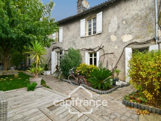 Maison vente à Saint-Jean-d'Angély, Saint-jean-d'angély