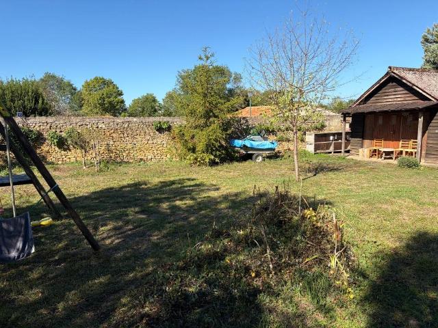 Maison vente à Zone Artisanale des Noues, Saint-Jean-d'Hermine