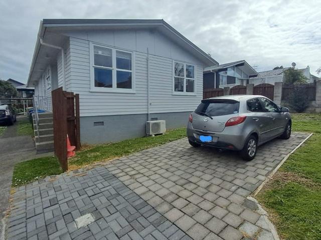 Apartment for rent in Saint Johns, Ōrākei