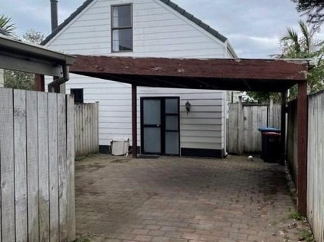 House for rent in Hillersden, Oroua County