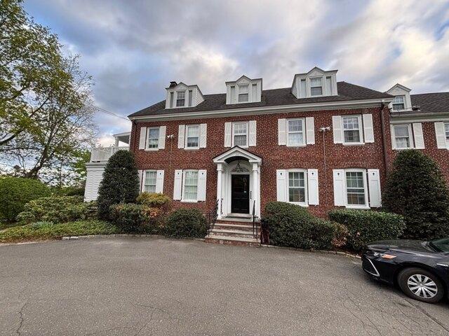 Condo for sale in New Canaan Condo for sale in New Canaan