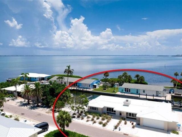 House for sale in Longboat Key