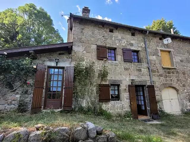Maison vente à Intres, Saint-Julien-d'Intres