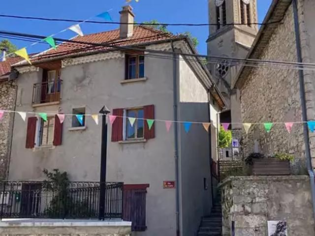 Maison vente à Dessus le Village, Saint-Julien-en-Beauchêne