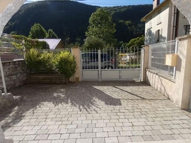 Maison location à Saint-Julien-en-Beauchêne, Hautes-Alpes