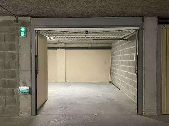 Garage location à Saint-Julien-en-Genevois, Saint-julien-en-genevois