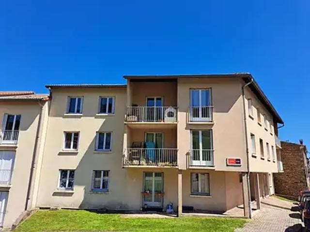 Appartement location à Saint-julien-molin-molette, Peyronnet