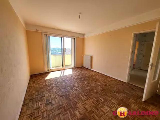 Appartement vente à Rochechouart, Saint-junien