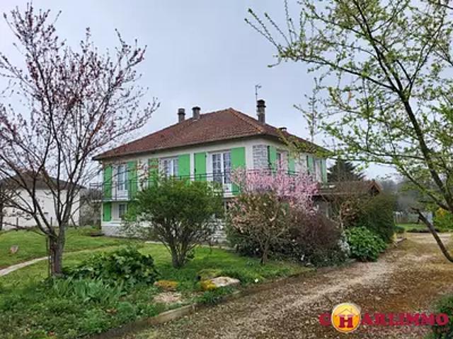 Maison vente à Rochechouart, Saint-junien