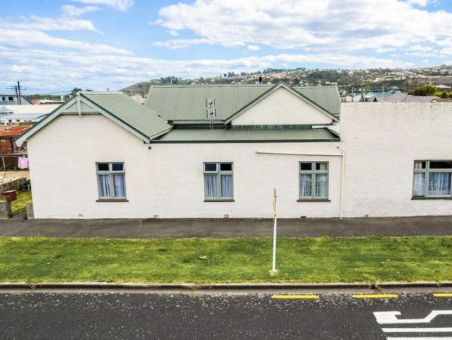 House for rent in Otakou